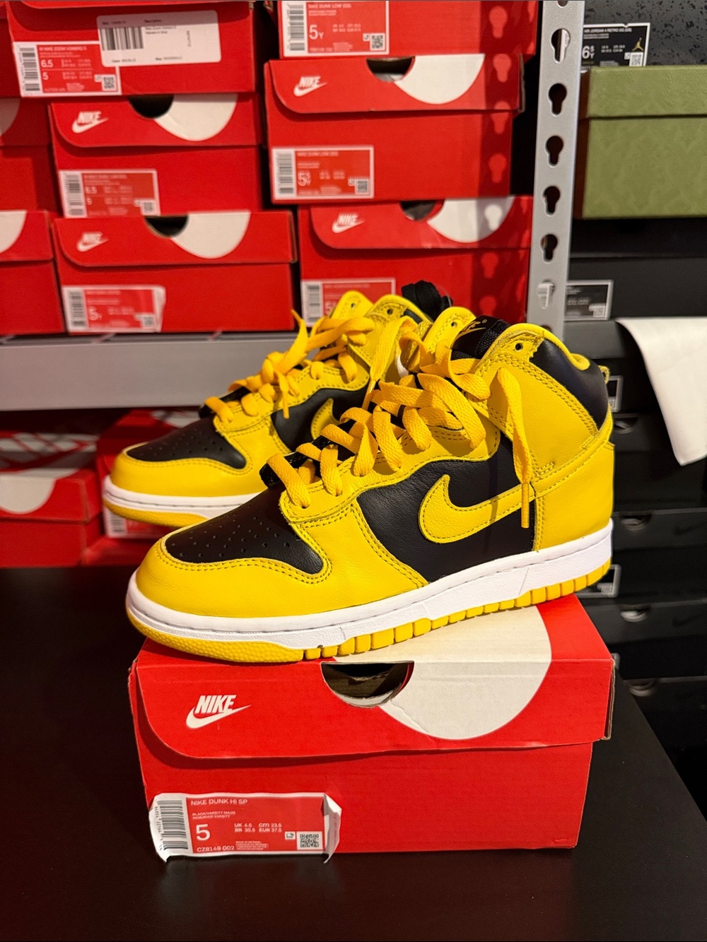 Nike Dunk High SP Iowa Men size 5